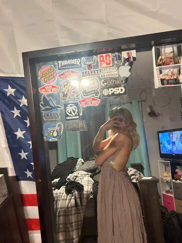 Miss Avenue backless dress - Image 3