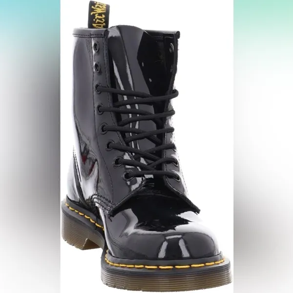 NWT Dr. Martens 1460 Women's Patent Leather Boots Fashion size 7‎ - Image 4