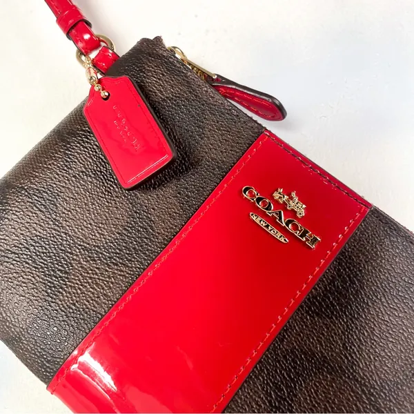 Coach wristlet with patent leather trim - Image 3