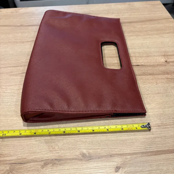 Burgundy‎ Saffiano Textured Oversized Cut Out Handle Clutch Maroon Evening Bag - Image 4