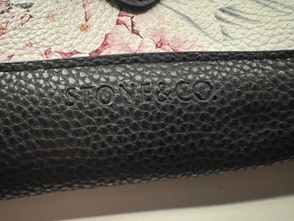 Stone & Co Floral Wallet - Image 2