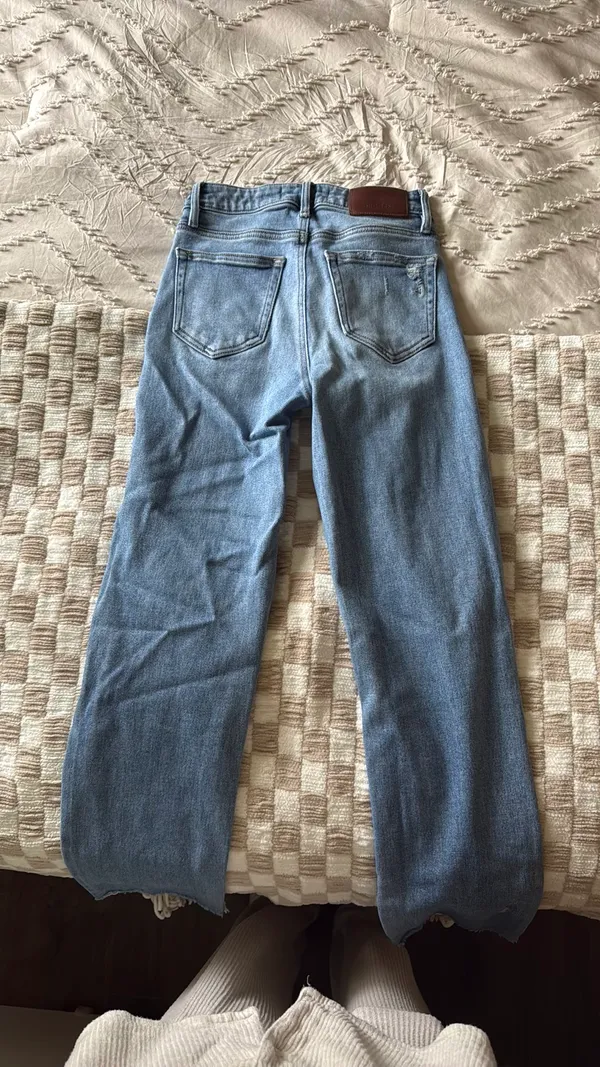 Hidden Jeans - Image 3