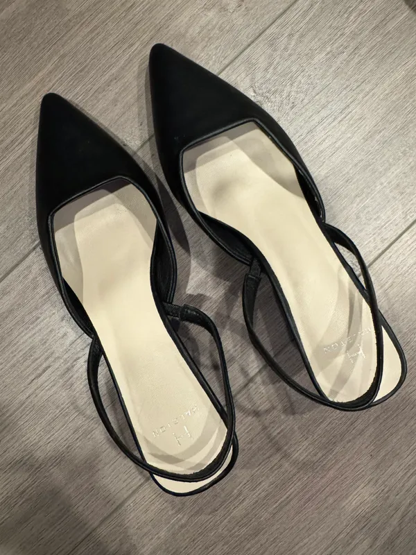H by Halston Pointed Toe Kitten Heel - Image 2