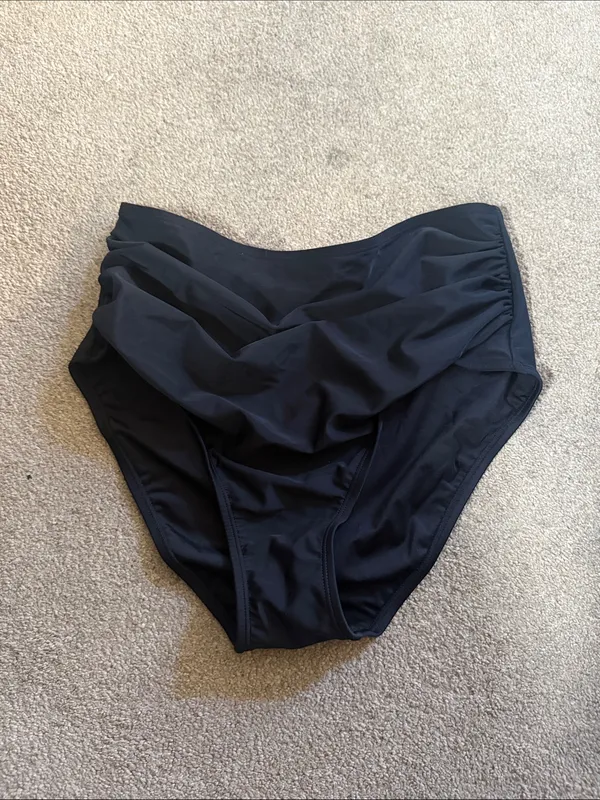 Cupshe Black Chasing Sunshine Shirred Tummy Control Bikini Bottoms Size L - Image 2