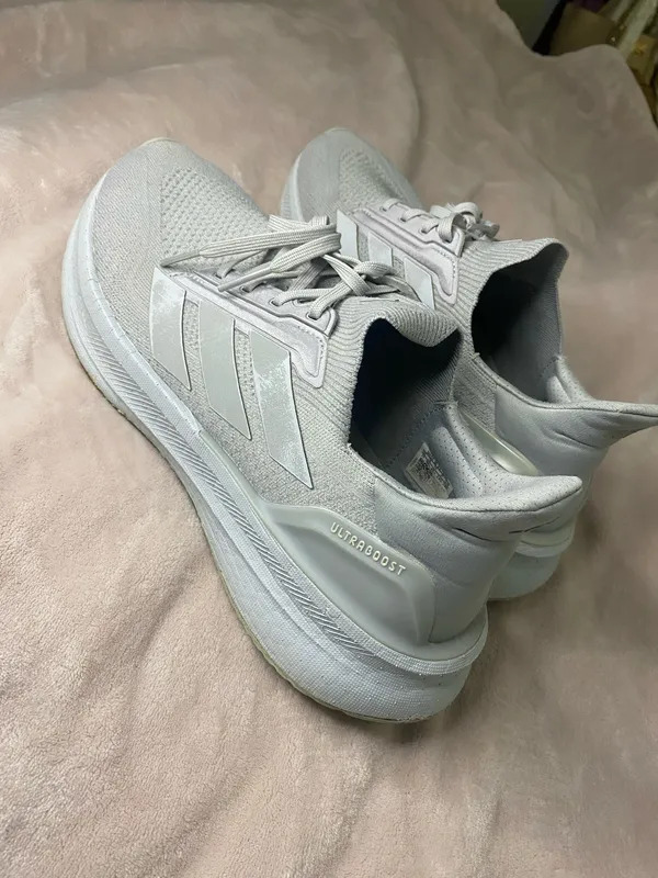 Adidas Ultraboost 5X Men's Size 11 Running Shoes Gray - Image 4