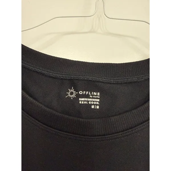 OFFLINE by Aerie Black Cropped Sweatshirt T-Shirt M - Image 4
