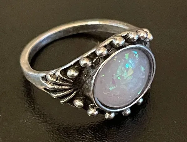 Vintage simulated opal silver plated ring size 6.75 - Image 2
