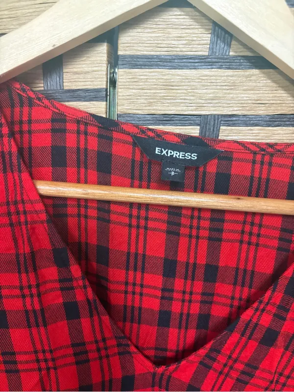 Express red and black plaid wrap style dress size small - Image 5