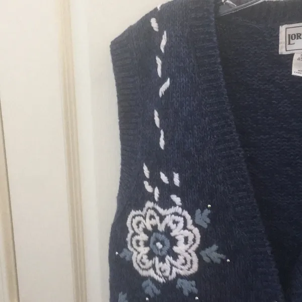 FINAL MARKDOWN Ladies’ Lord Isaacs Vest (L) Size L - Image 2