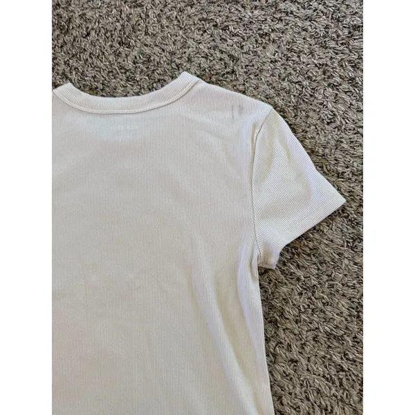 Old‎ Navy Women's Tan Cropped Snug Ribbed Short Sleeve Tee Size Medium - Image 9