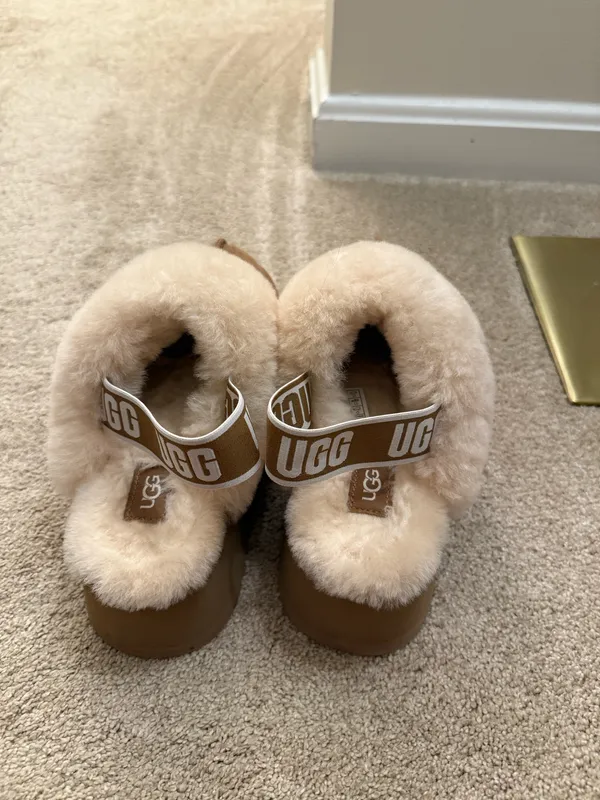 UGG Funkette Platform Slipper Sandals - Image 3