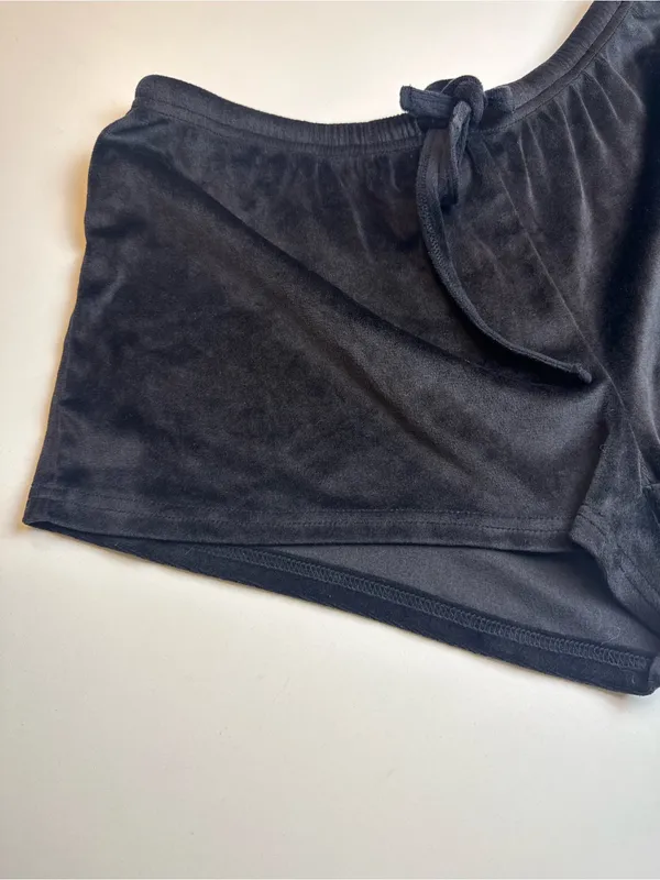 Juicy Couture Black Velour Women's Lounge Shorts Size‎ M - Image 5