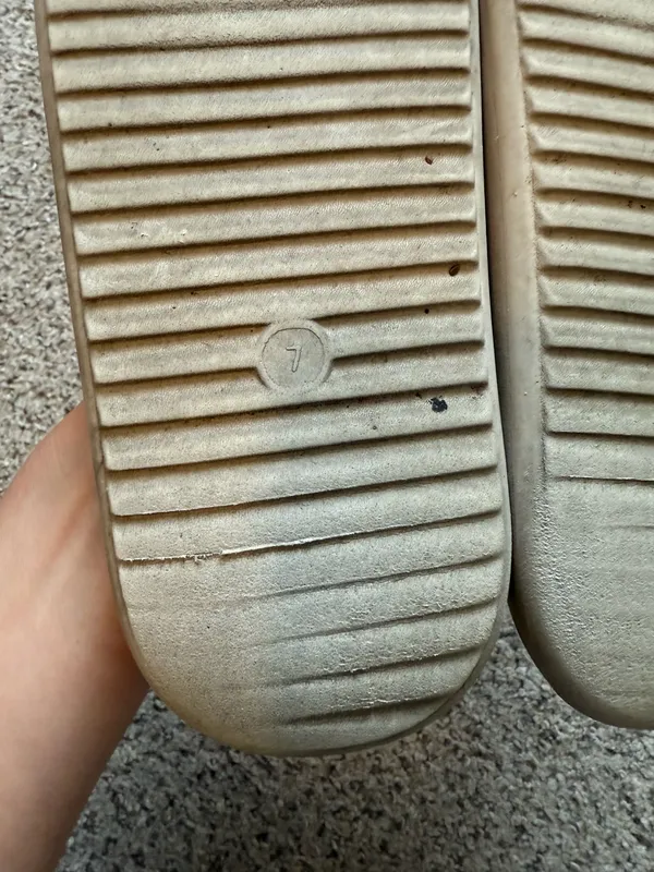 Slides size 7 Tan - Image 3