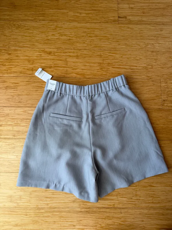 Abercrombie Ultra High Rise Tailored Pleated Shorts Gray NWT S - Image 6
