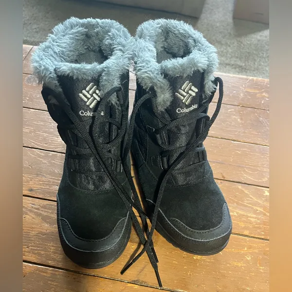 Columbia Ice Maiden Shorty Winter Boots - Image 2
