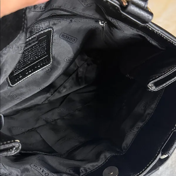 Coach Black and Silver Shoulder Bag with Snakeskin Accent - Image 5