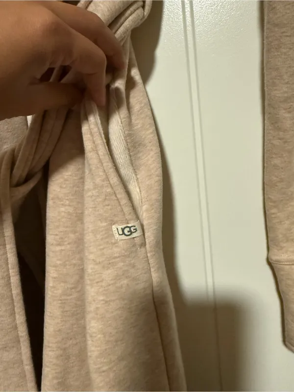 UGG Women's Robe in Light Beige - Image 5