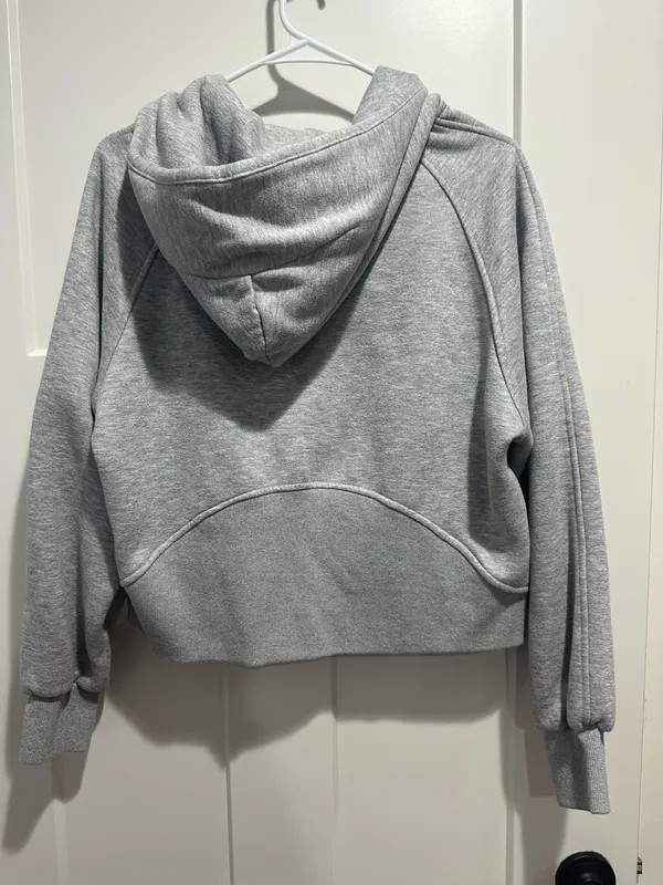 Amazon Quarter-Zip Pullover Sweatshirt - Image 3