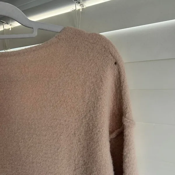 Aritzia Wilfred Relaxed V-Neck Sweater Beige pink XXS - Image 6