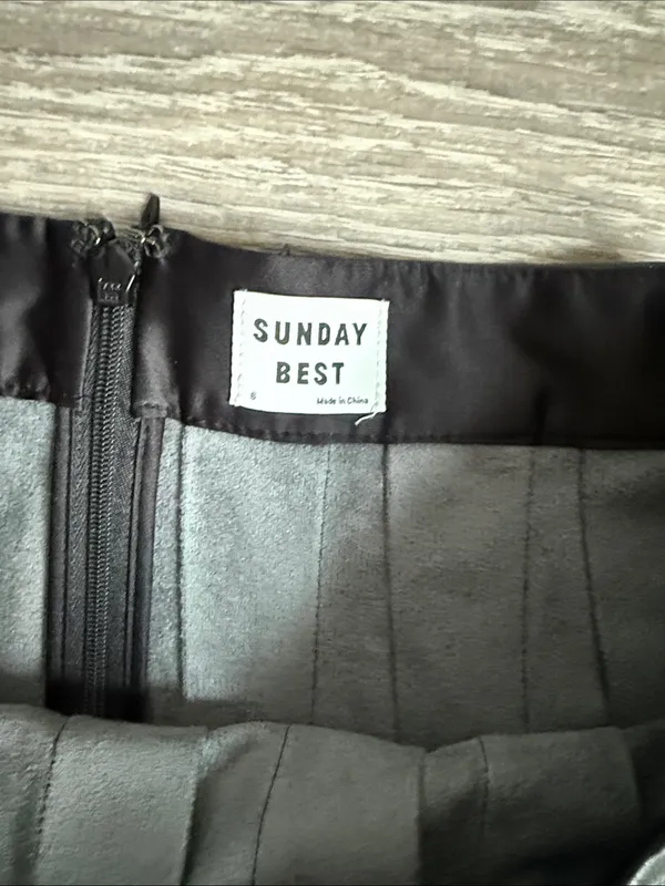 Aritzia Sunday Best Olive Vegan Leather Mini Skirt Pleated Black 6 - Image 5