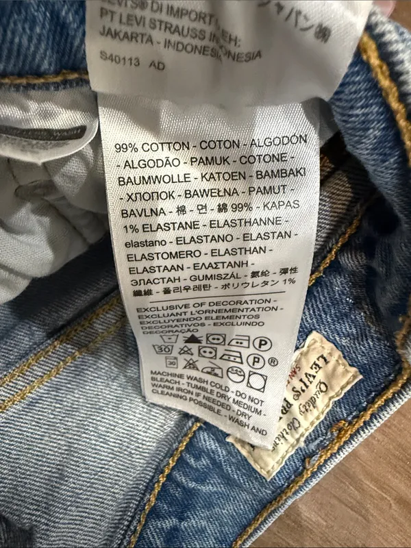 Levi’s Premium 501 Cropped Jeans 24 Rare Style Big E Raw Hem $108 - Image 11