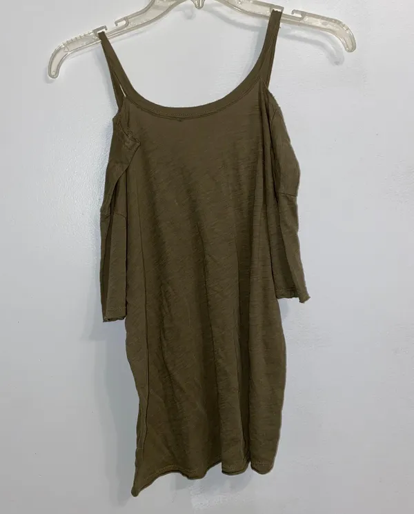 NWT $58 T.La Moss Classic V-Back Pullover Cut-Out Tee XS - Image 3