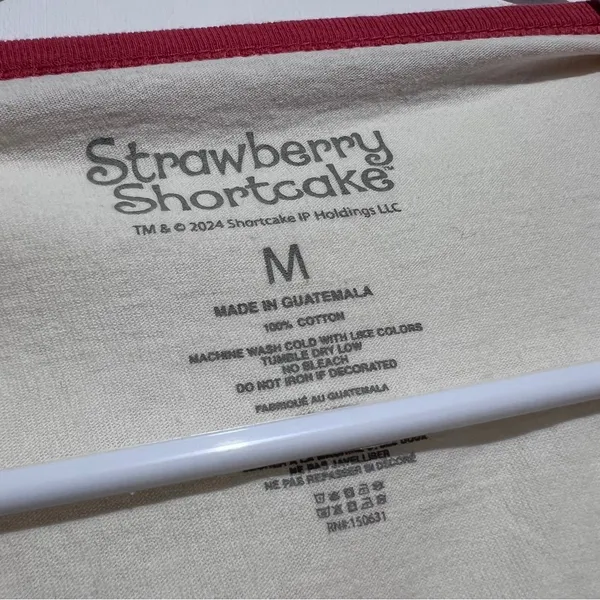 Shortcake Official Merchandise Adult Short Sleeve Shirt Size M :Box H: - Image 4