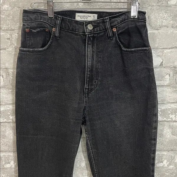 Abercrombie & Fitch The Ankle Straight Ultra High Rise Jeans - Image 2