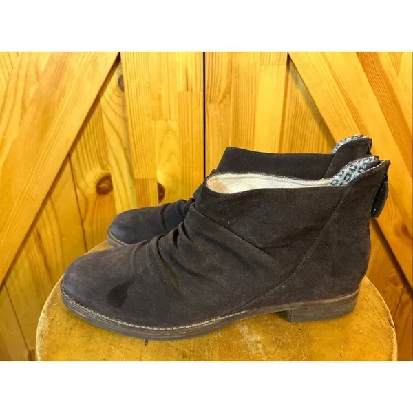Matt Bernson Anthropologie Brown Suede Boots Size 9M - Image 3