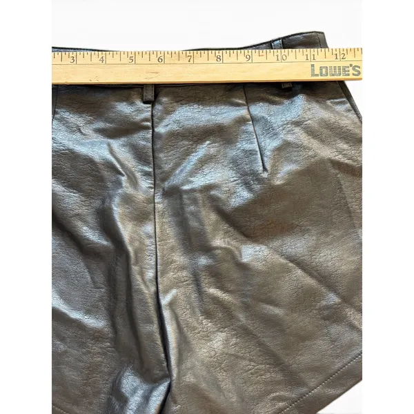 Princess Polly Black Faux Leather High Waisted Shorts Size US 0 Vegan Leather - Image 9