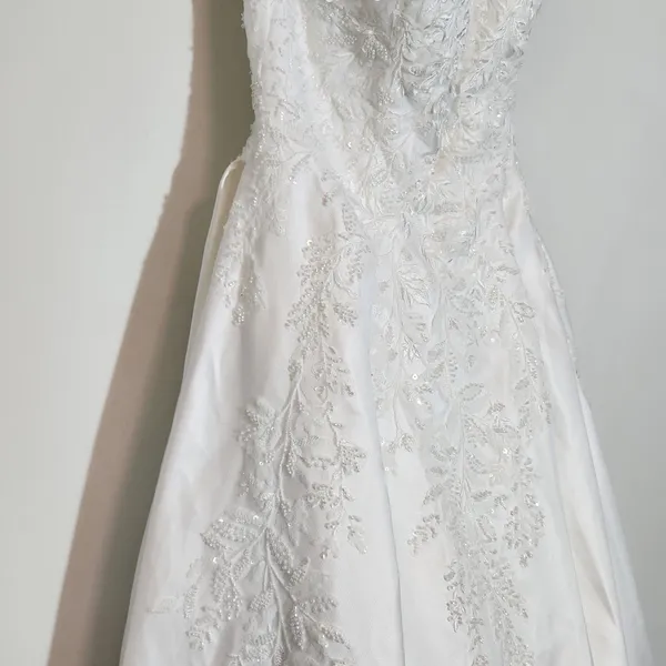 Lulus White Strapless Wedding Dress with Beaded Embroidery NWT Size 12 - Image 7