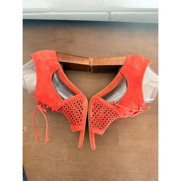 Tahari Coral Megyn Suede Laser Cut Lace Up Peep‎ Toe Block Heel Shoes Size 9 - Image 4