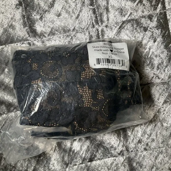 NEW HAH by Free People Womens XS Black Skate HAHround Romper lace button accent - Image 12