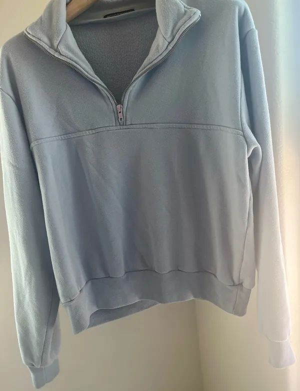 Brandy Melville Blue Pullover Light - Image 2