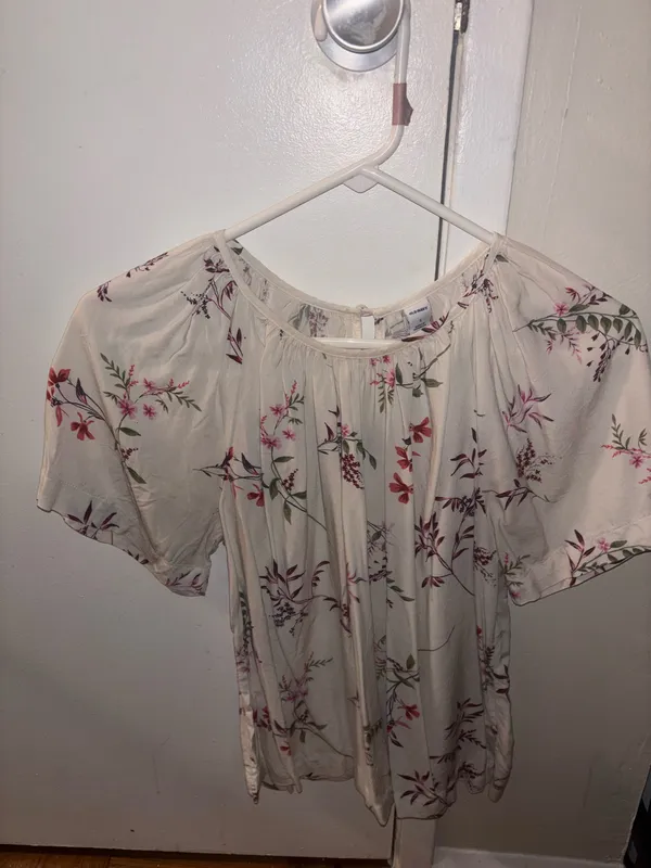 Floral Blouse Old Navy - Image 3