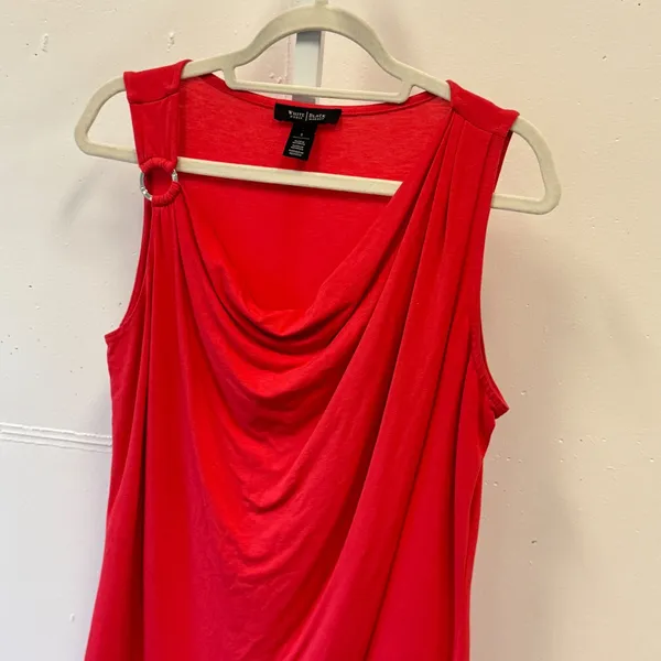 White House Black Market Red Cowl Neck Asymmetric Ring Sleeveless Top Small - Image 3