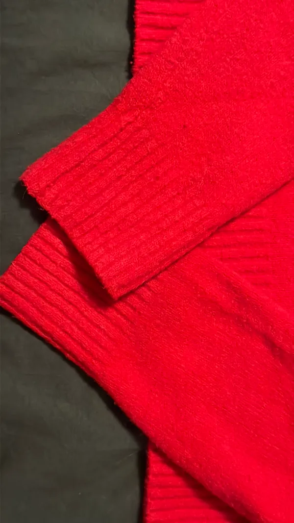 Target Red Sweater Cropped - Image 3