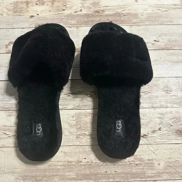 UGG Cozette Slippers Women’s Size 7 Black House Indoor Shoes - Image 2