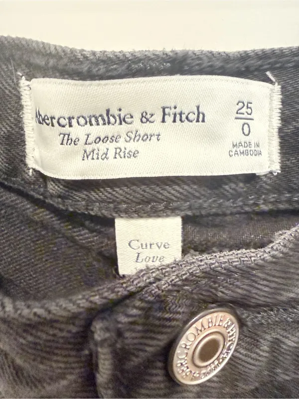 ABERCROMBIE & FITCH NWT Curve Love Mid Rise Loose Short in‎ Black - Image 7