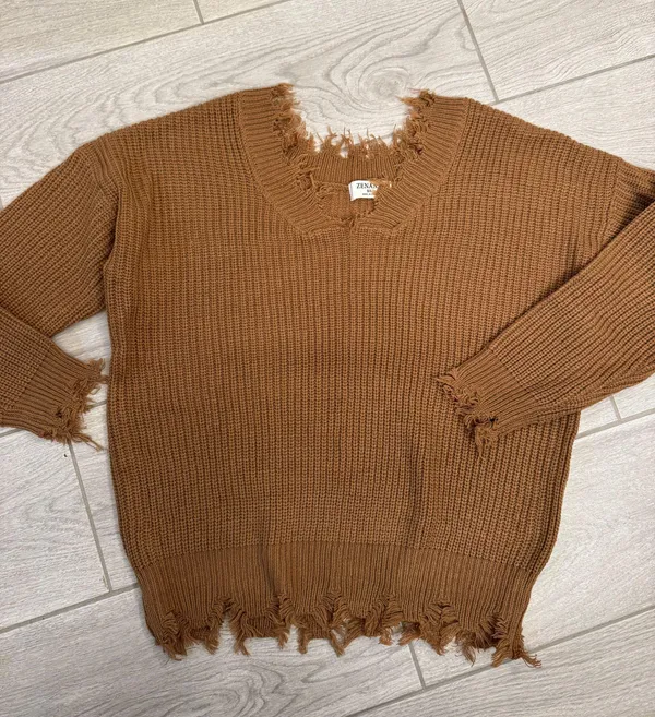 Bella Ella Boutique Brown Sweater - Image 2