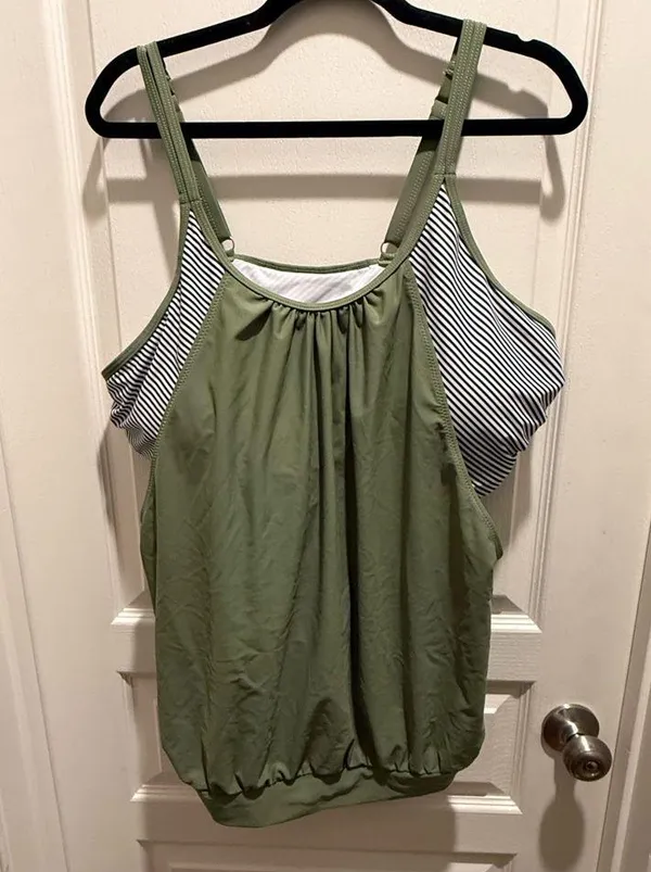 NWT Younique Olive Green Tank Top size 20w - Image 3