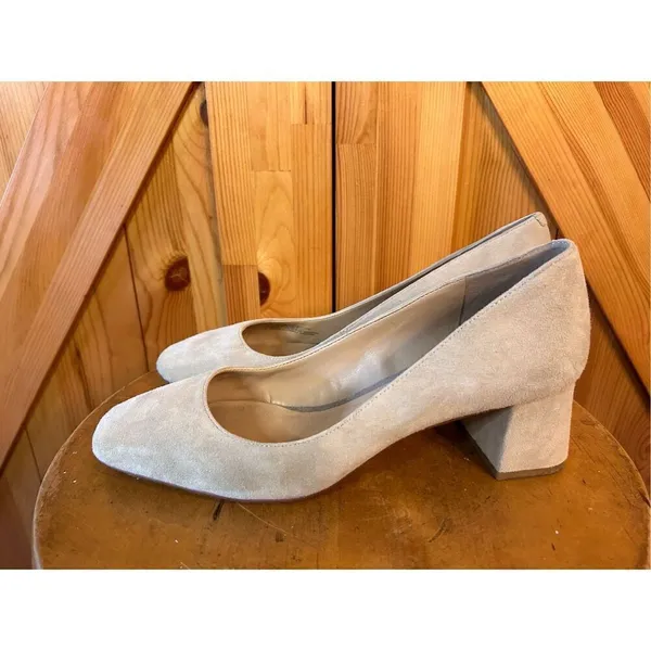 Saks Fifth Ave High Heel Suede Brenda Size 8m - Image 3