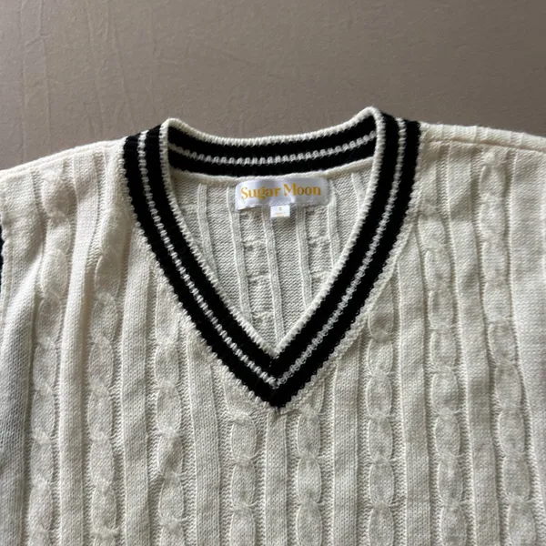 Sugar Moon cable knit sweater vest - Image 5