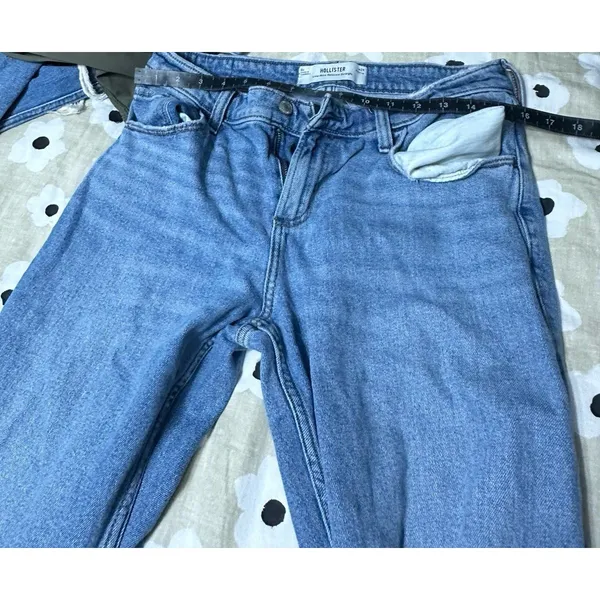 Hollister low rise jeans - Image 4