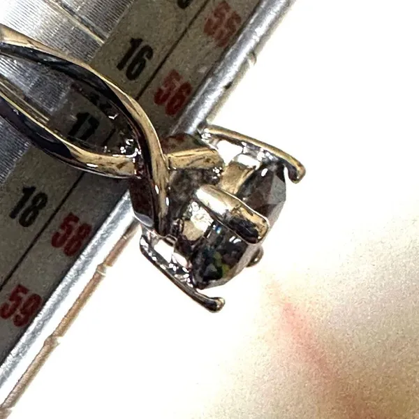 Silver tone rhinestone ring - Image 6
