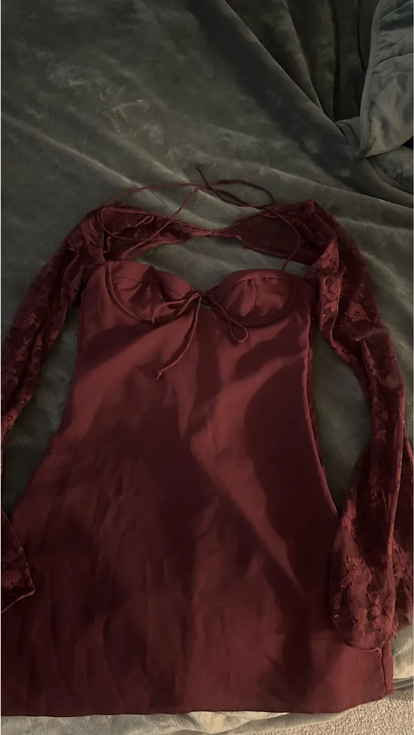 White Fox Boutique Mini Dress Red Lace - Image 5