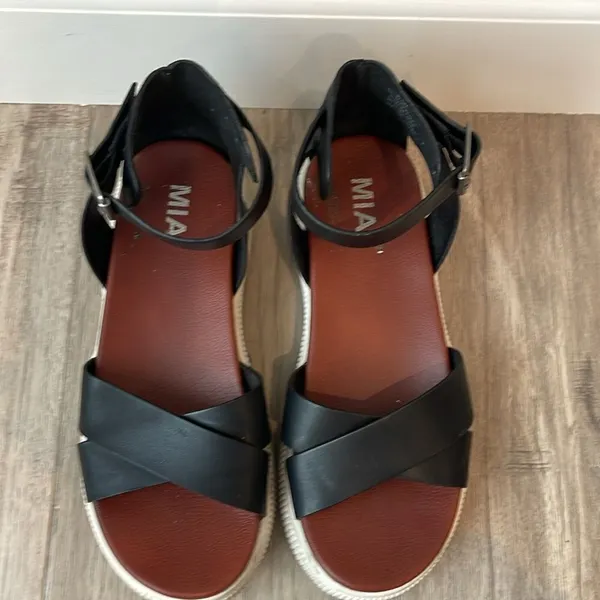 MIA Lunna Open Toe Flatform Platform Sandals - Image 5