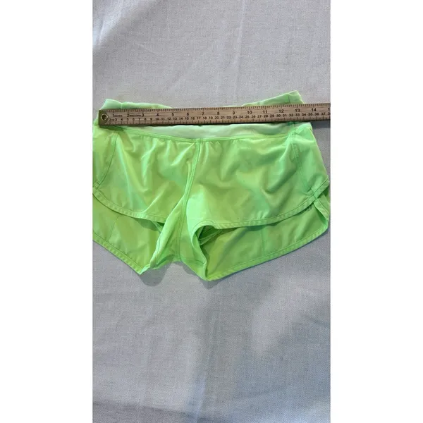Lululemon Activewear Shorts 4 Green Speed Short Zip Pockets Built In Liner Logo - Image 9