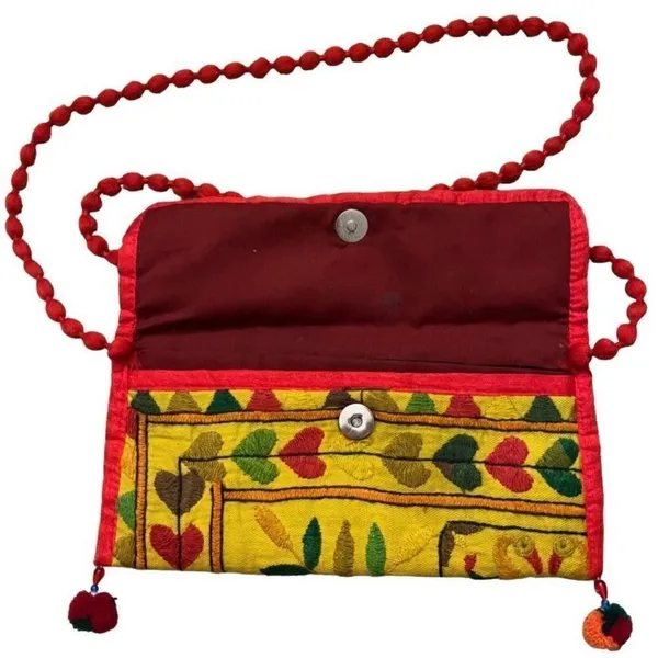 Embroidered Indian Crossbody Sling Purse - Image 4