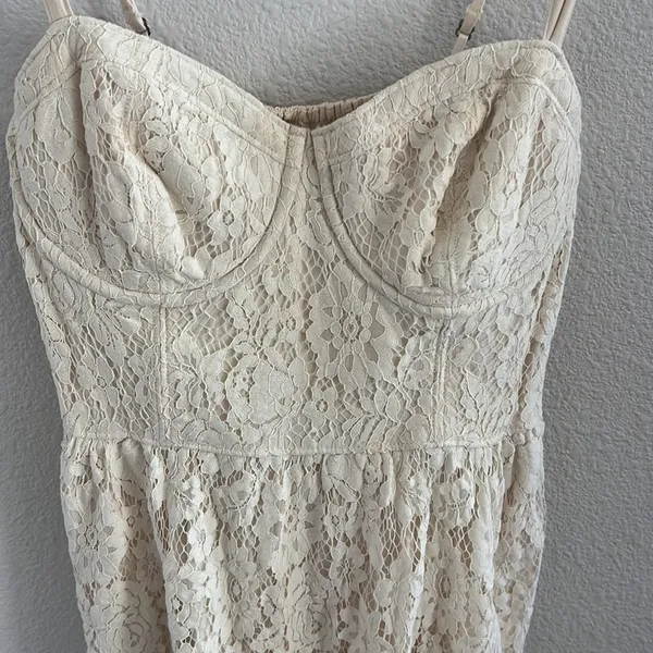 Abercrombie & Fitch Lace Cream Mini Dress Underwired Lined Medium - Image 3